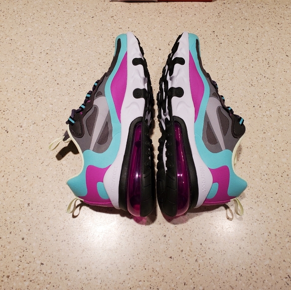 🆕️ Nike Air Max 270 React - Picture 5 of 12